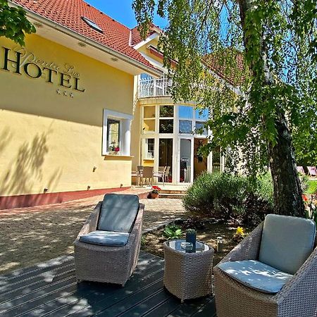 Hotel Penta Lux Tata Ngoại thất bức ảnh